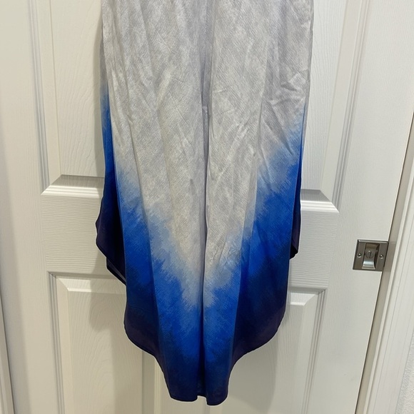 Sam and Jess Blue Gray Romper Flowy Leg Size Medium M Rayon - Picture 3 of 11